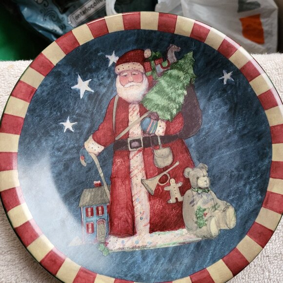 Set of 4 Certified International Susan Winget Christmas salad plates GUC - Picture 6 of 10